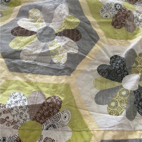 Vintage Quilt - Picture 3 of 3